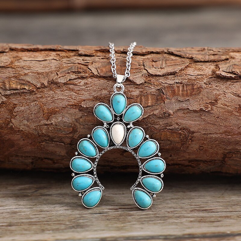 Western Turquoise Cluster Broach Necklace White Turquoise Squash Blossom Necklace Jewelry for Western Wear Boho Rodeo Accessorie