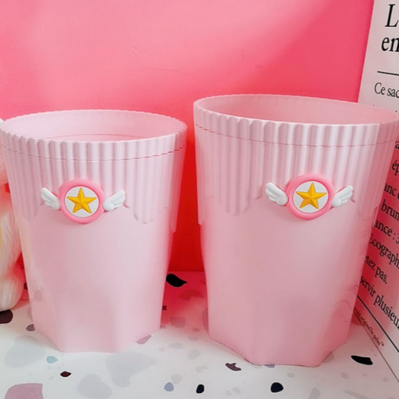 Creative Pink Waste Bin Anime Card Captor Sakura Plastic Trash Can Kawaii Cartoon Home Office Desktop Garbage Storage Basket New - Charlie Dolly