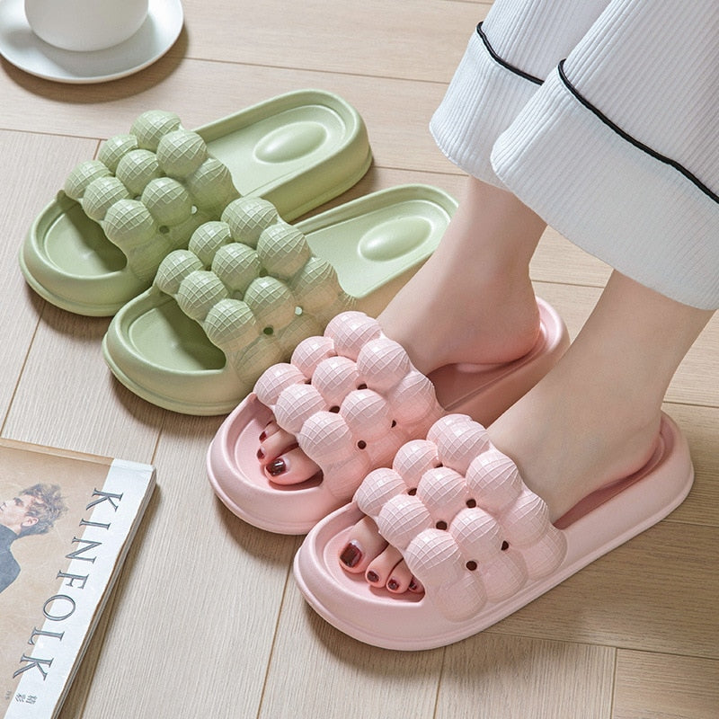 Comwarm Women Slides Platform Bathroom Slippers Summer Outdoor Bubble Mules Beach Slippers Men Shower Slippers Home Sandals
